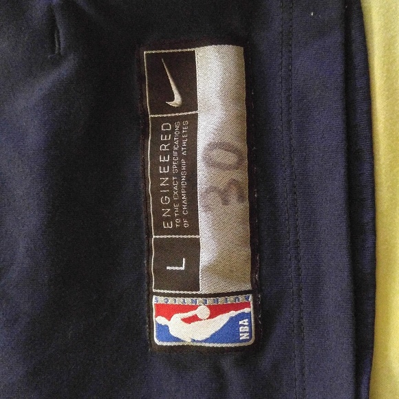 Mens Nike Player Issued Practice Shooting Shirt L - Picture 3 of 3